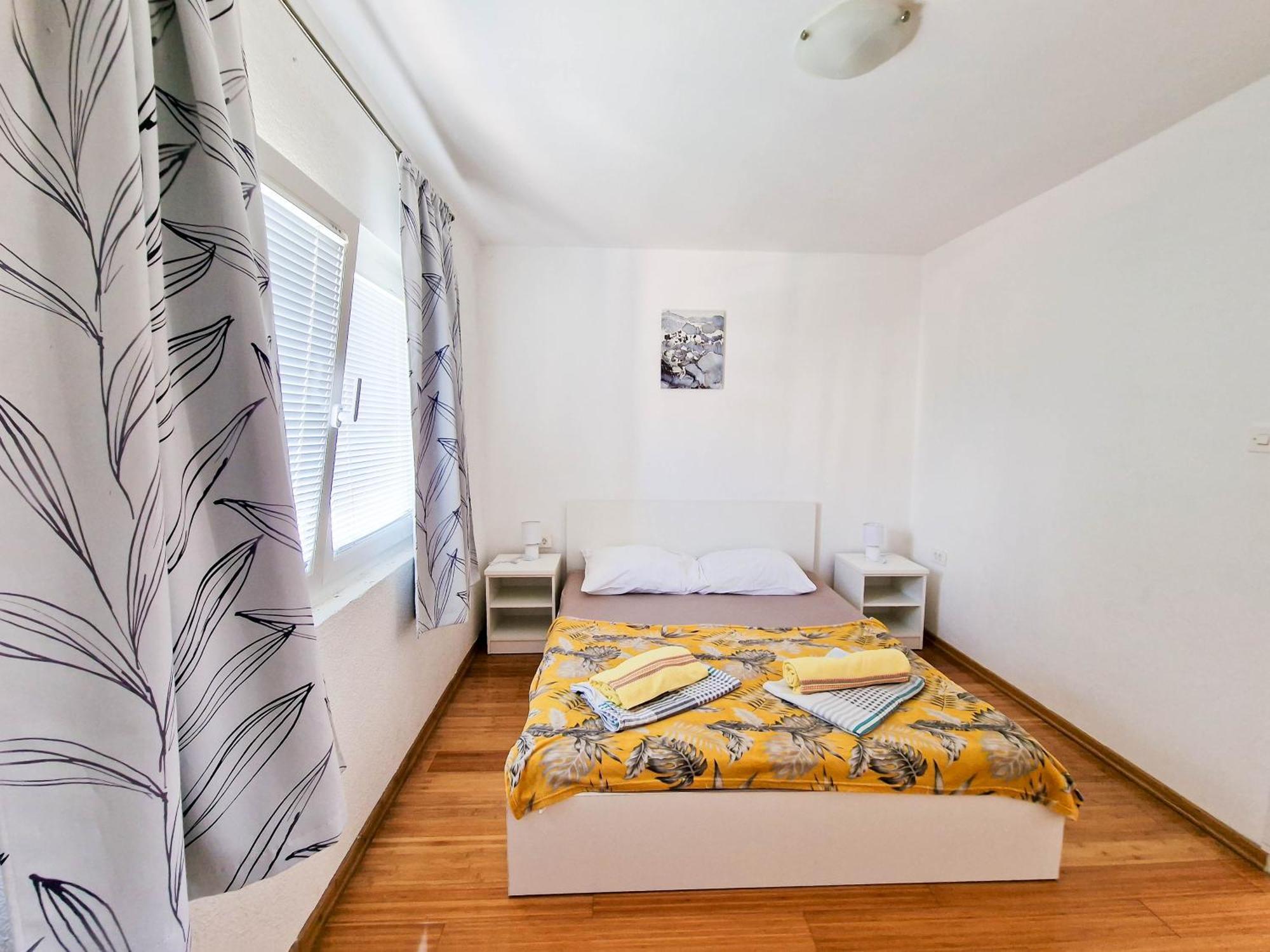 Ferienwohnung Flip - Flop Novalja Exterior foto