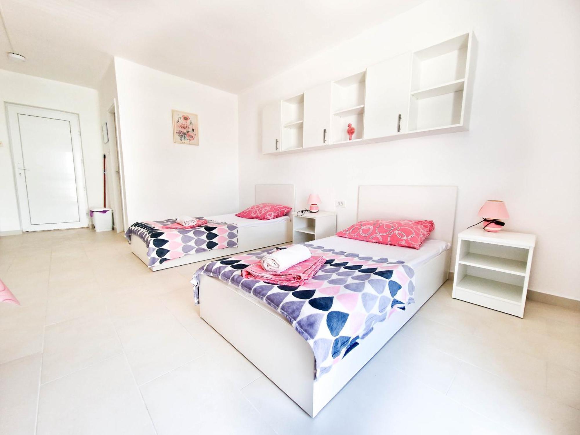 Ferienwohnung Flip - Flop Novalja Exterior foto